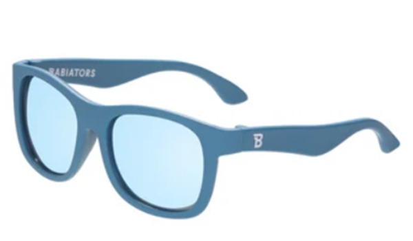 Babiators Polarizado Navigator: Midnight Blue | Light Blue Mirrored Lenses | 0-2 años
