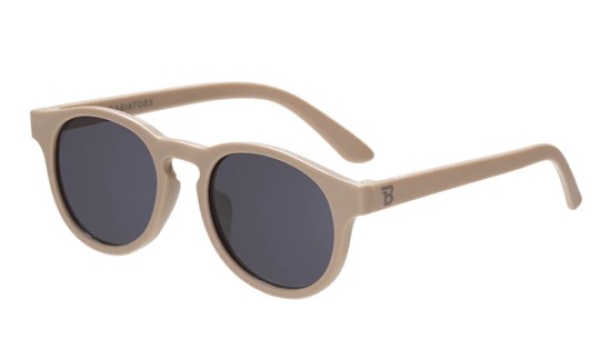 Babiators Eco Keyhole: Soft Sand | Smoke Lenses | 3-5 años